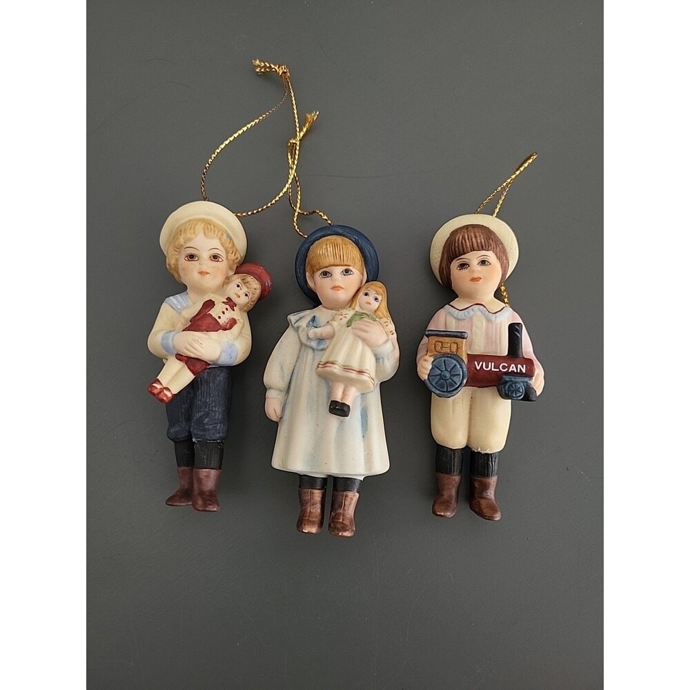 Lot Of  3 Jan Hagara Porcelain Ornaments Sharice + Stephen +Parry 1988